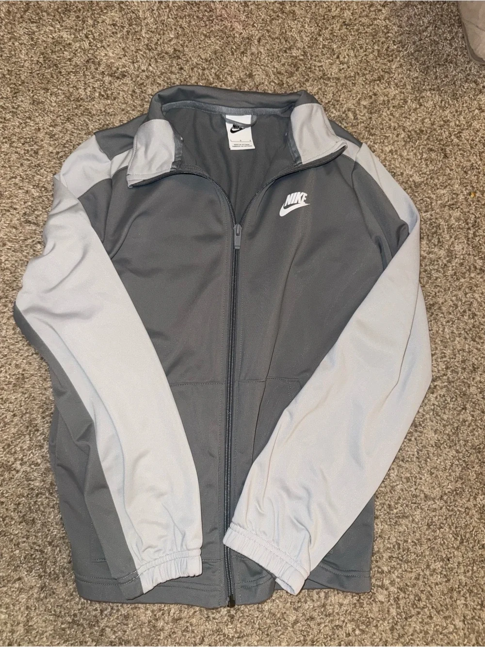 Nike Men's Gray Full-Zip Jacket, Under Armour Lot